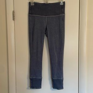 NWOT Lululemon blue/grey jogger style leggings size 4
